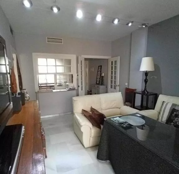 Cozy Apartment & Free Parking