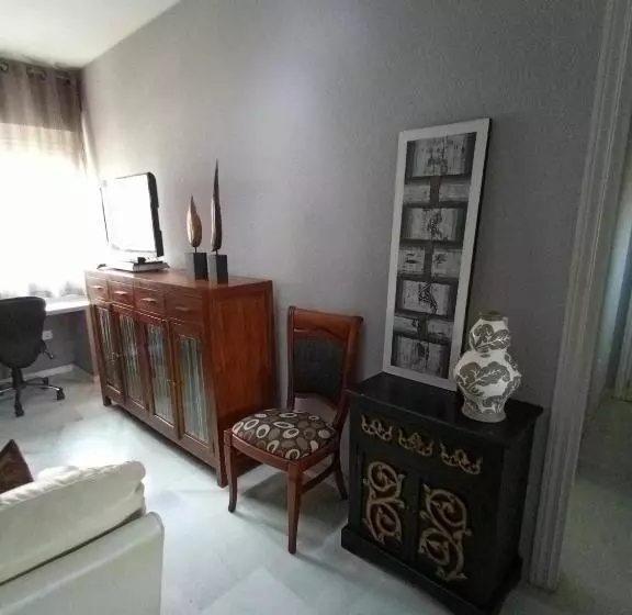 Cozy Apartment & Free Parking