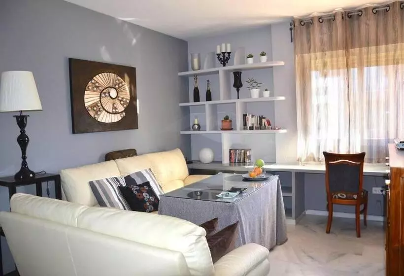 Cozy Apartment & Free Parking