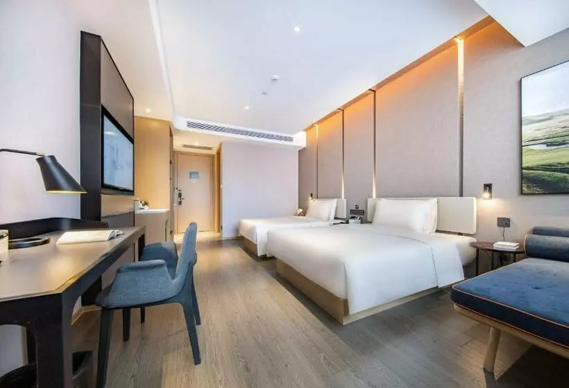 Atour Hotel Yuzhong Yuci Incity