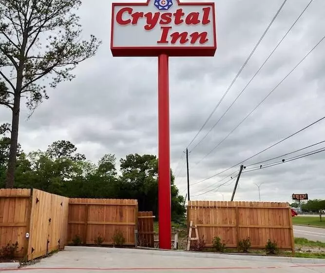 Hotelli Crystal Inn