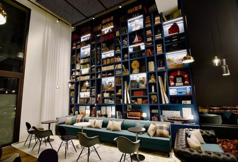 هتل Ibis Budget Saint Nazaire Centre Gare