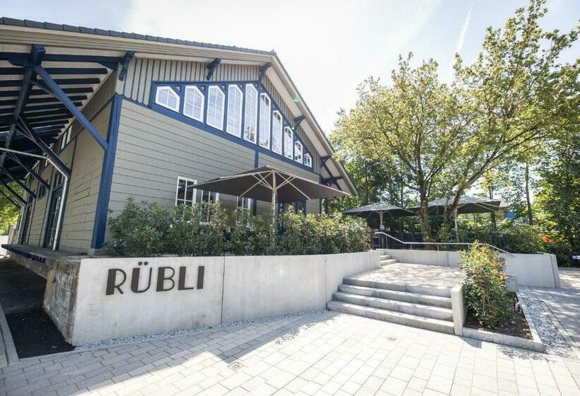 酒店 Rübli