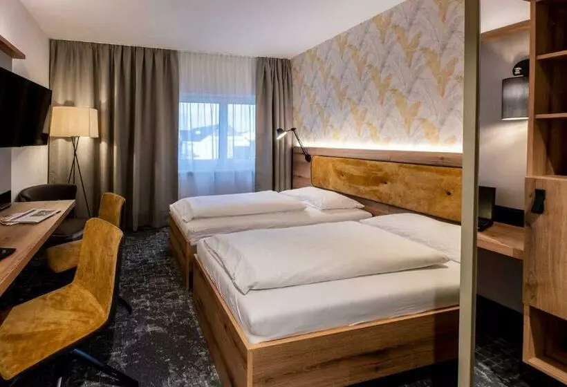 Egino Premium Hotel, Restaurant & Bar