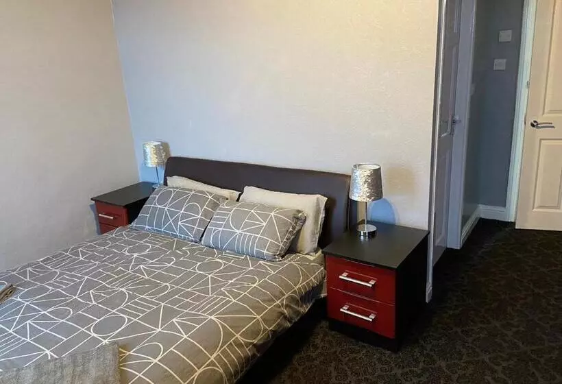 St Pauls Rd   Townhouse Accommodation