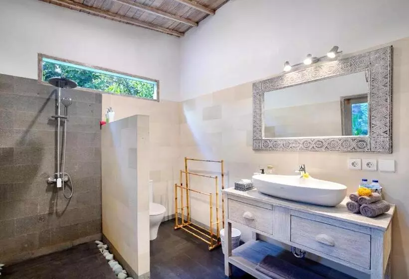 Villa With Amazing Rice Field View Between Canggu And Ubud