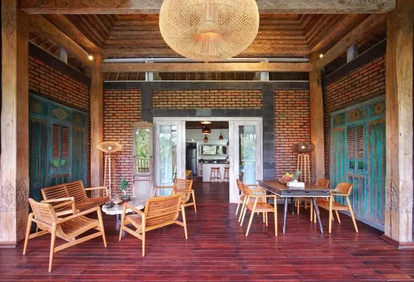 Villa With Amazing Rice Field View Between Canggu And Ubud