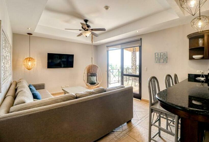 فندق Bahía Encantada H4