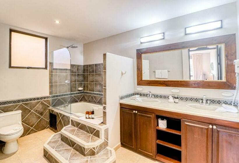 فندق Bahía Encantada H4