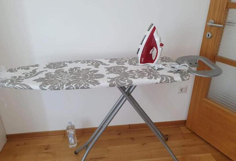 Lijepo Pozicioniran Stan, Atrakcije Blizu