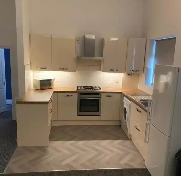 Lovely 1 Bed Ground Floor Flat In Leamington Spa
