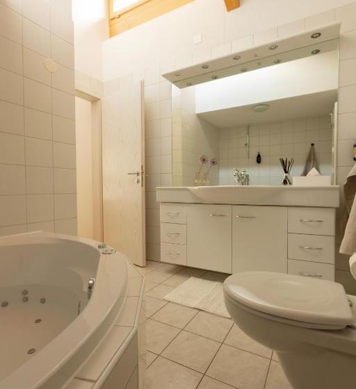 Victoria S Home   Luxurious Penthouse