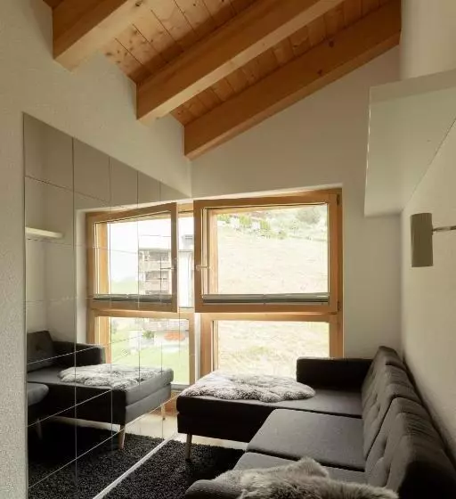 Victoria S Home   Luxurious Penthouse