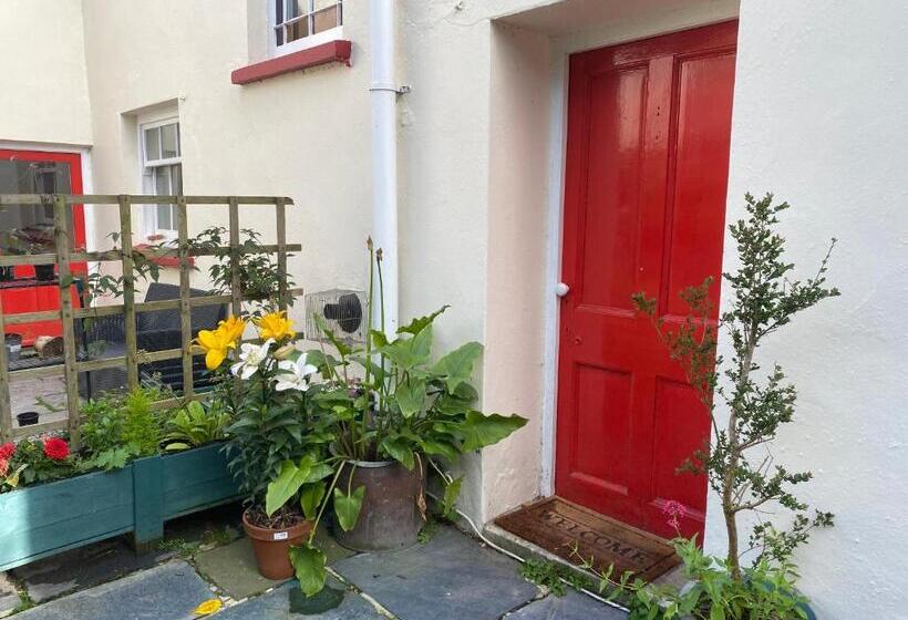 Coastal Cottage ‘the Old Bank’