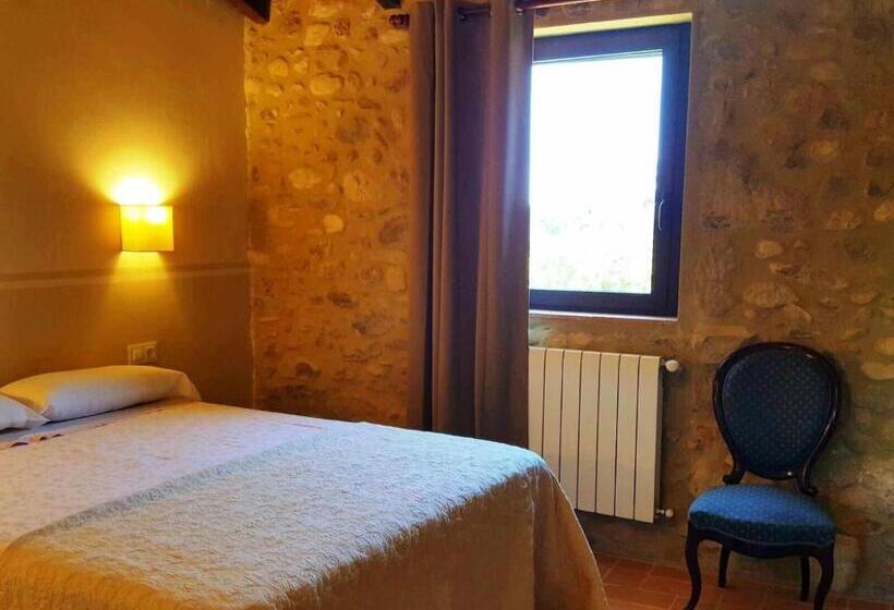 Masía Restaurada Con Piscina Privada28 Pax