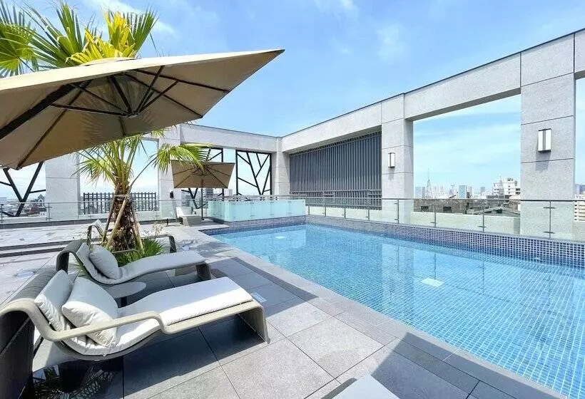 هتل Grand Banyan