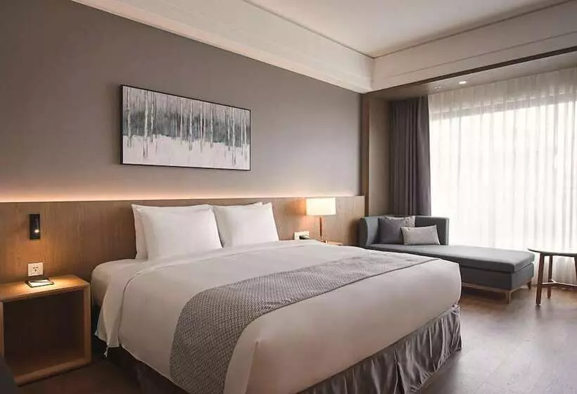 هتل Grand Banyan