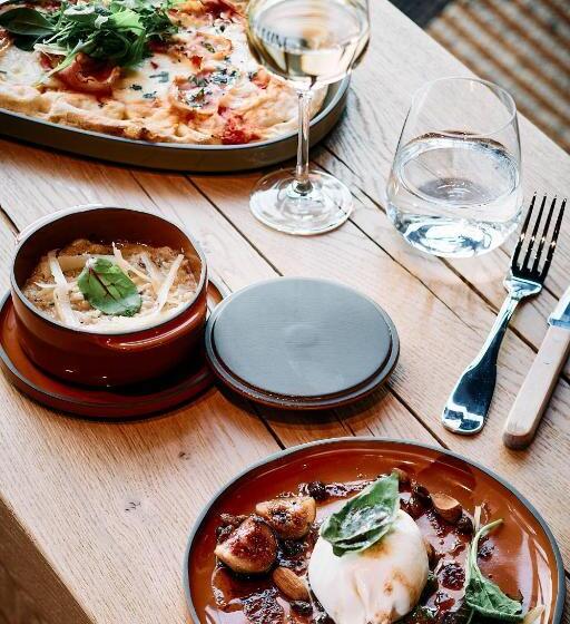 هتل Le Bellune Paris