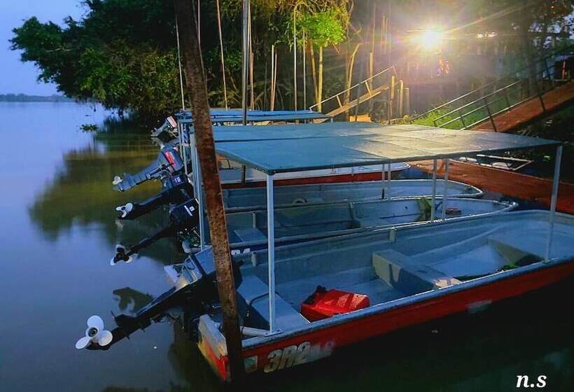 فندق Oyo Home 90515 Rin Rakit Water Hut