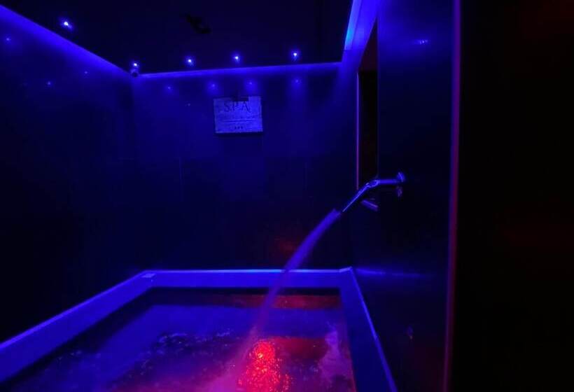 هتل Residenze Romano Ristorante & Spa Albergo Diffuso Red