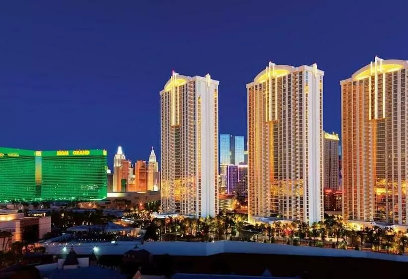 Mgm Signature Tower 1