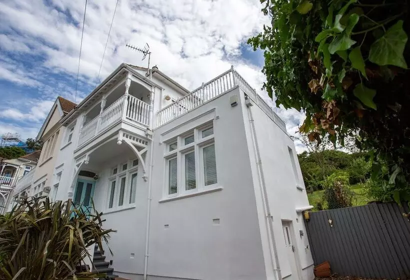 Estuary View By Sorted Stay