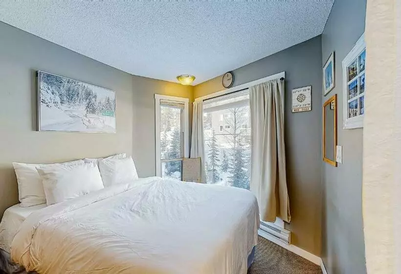 ホテル The Lepard S Den   Whitefoot Lodge 206