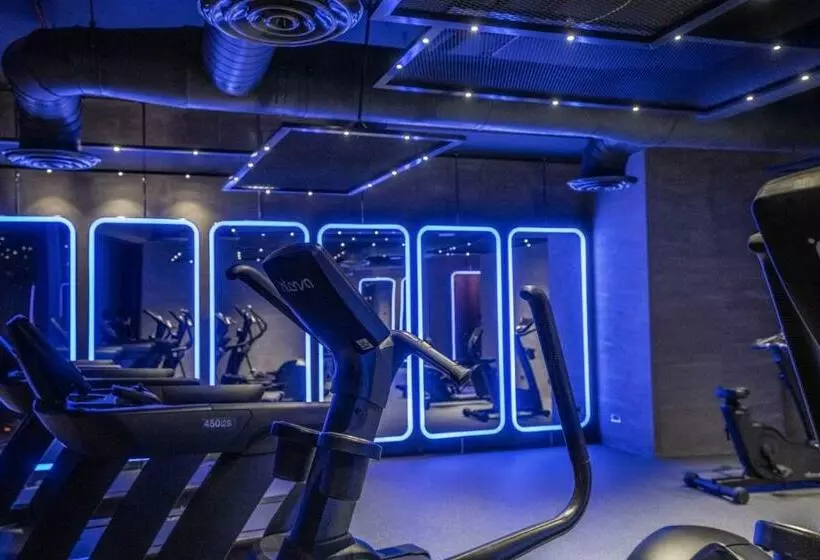 The House Hotel Al Khiran