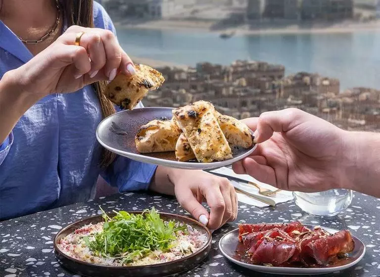 The House Hotel Al Khiran