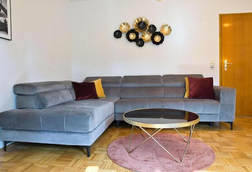 Stilvolle 2 Schlafzimmer Apartments Heidegarten, Osterheide, Zentrum