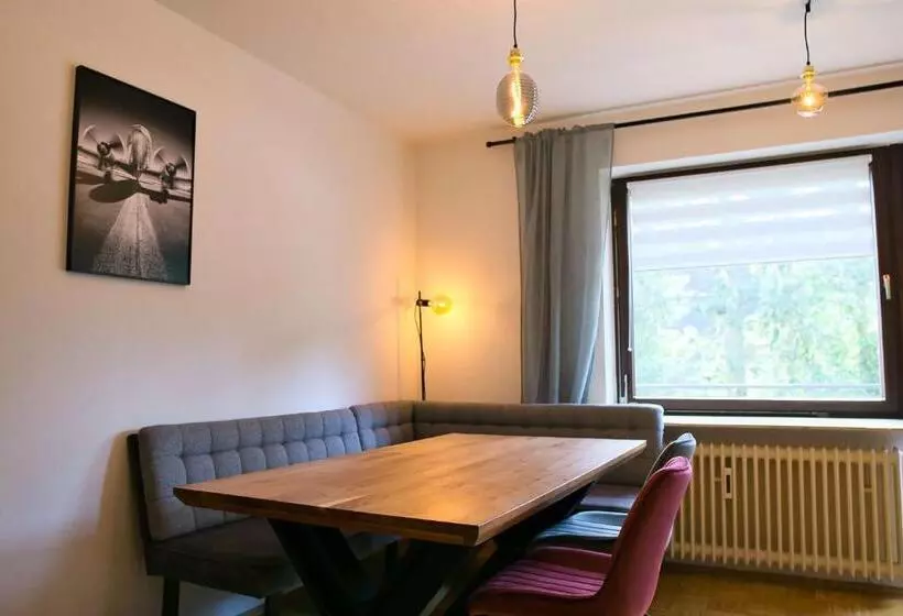 Stilvolle 2 Schlafzimmer Apartments Heidegarten, Osterheide, Zentrum