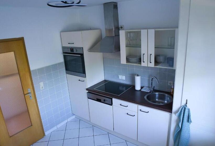 Stilvolle 2 Schlafzimmer Apartments Heidegarten, Osterheide, Zentrum