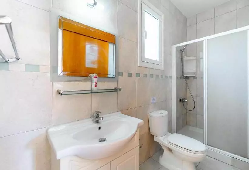 Villa Amelia By Ezoria Villas