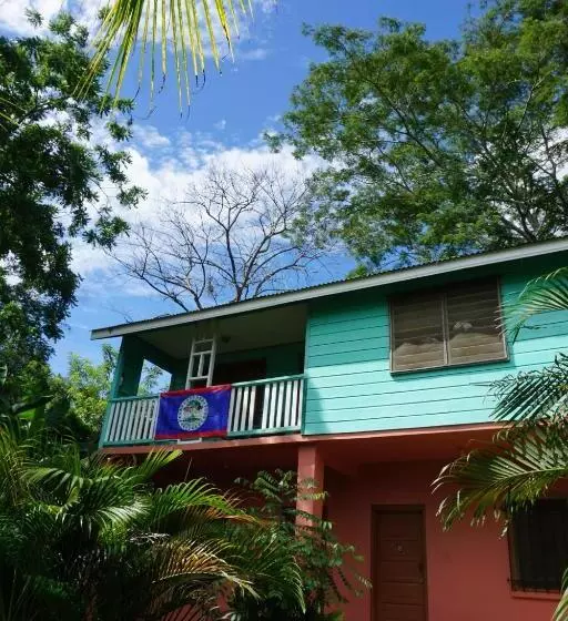 Retkeilymaja Mana Kai Camping & Cabins