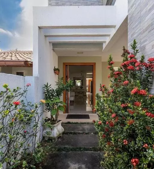 Casa Incrível Com 04 Suítes   5 Min De Itacoatiara