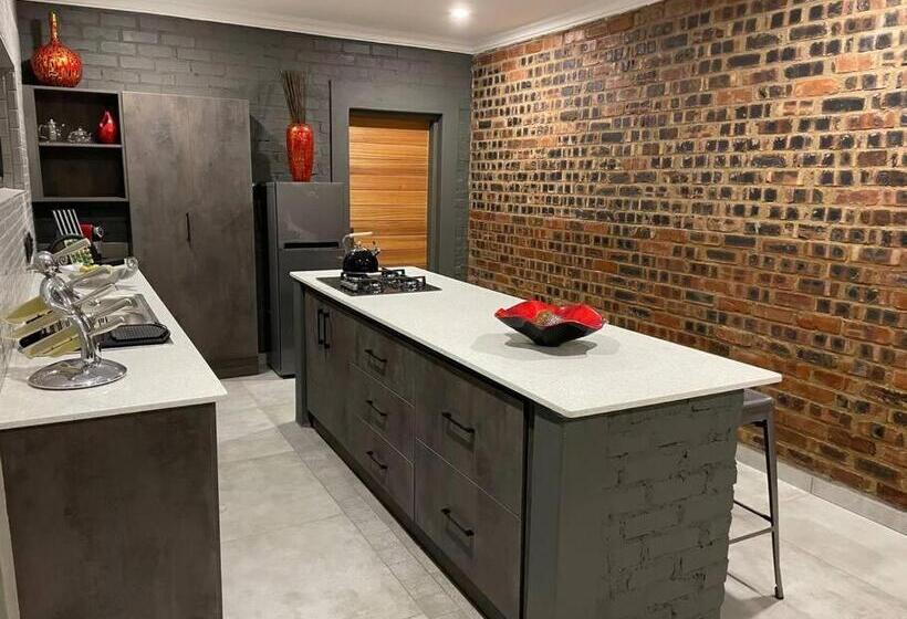 Havana Villa Pretoria East Luxury Villa