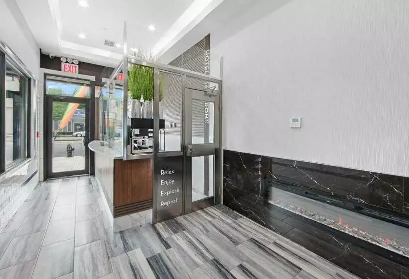 Hotelli 365 Bronx Yankee Stadium