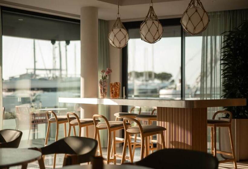 בית מלון כפרי Laguna Faro Suites   Adults Only & Free Beach