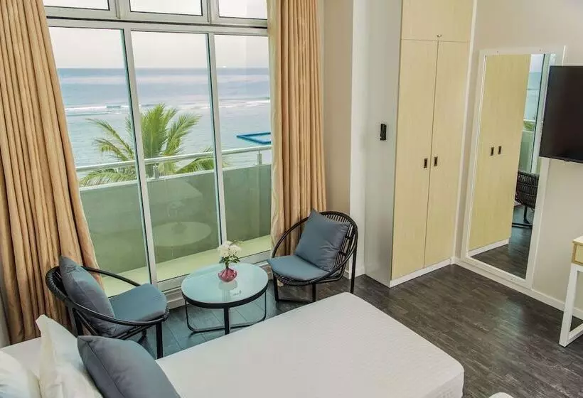 پانسیون Acacia Beach