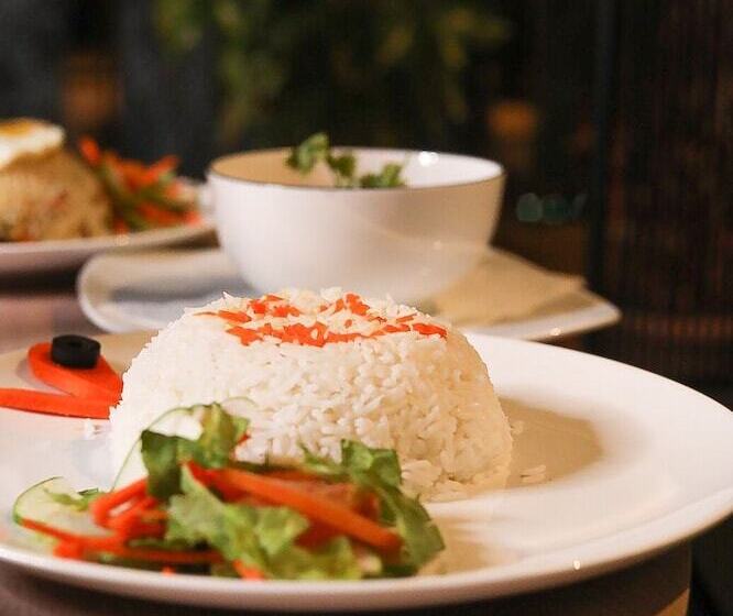 پانسیون Acacia Beach