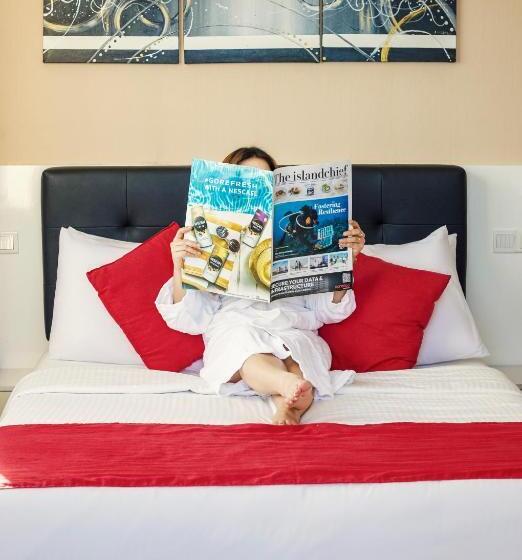 پانسیون Acacia Beach