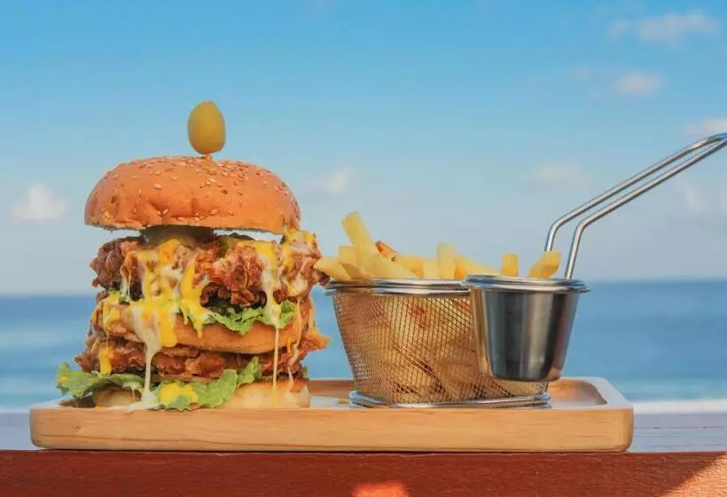 پانسیون Acacia Beach