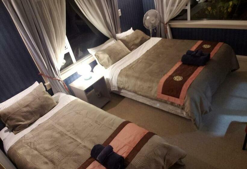 펜션 Terracotta Cottage