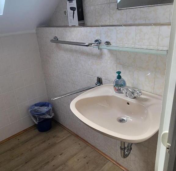 Hotell Gasthaus Staufenbrücke