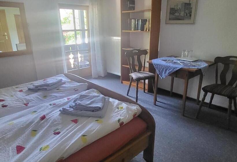 Hotell Gasthaus Staufenbrücke