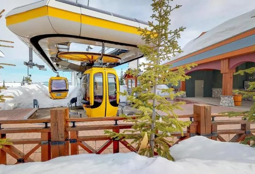 Hotelli South Face B