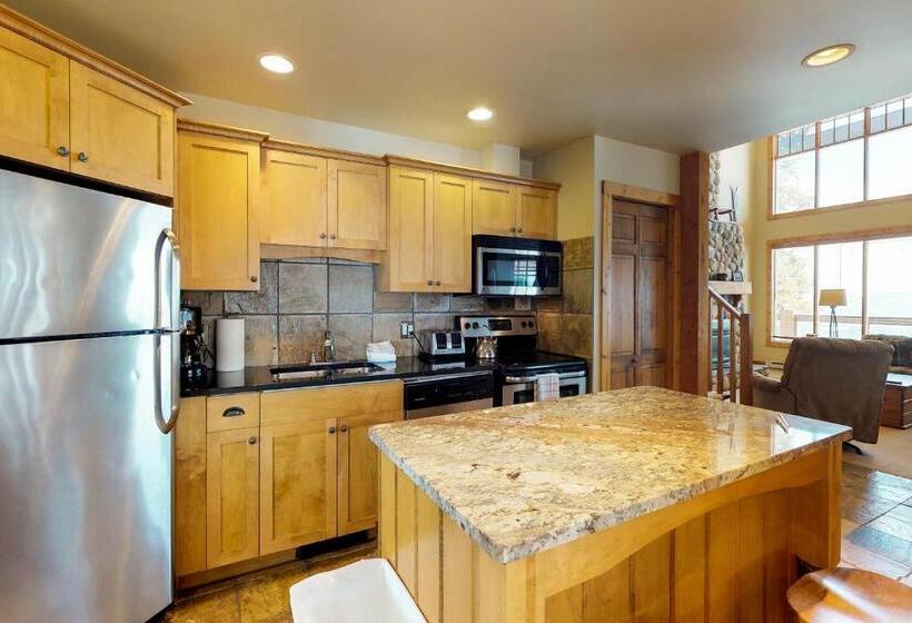 Szálloda South Face B