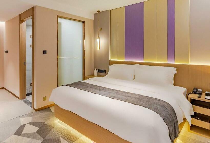 Lavande Hotel Lujiang Zhouyu Avenue