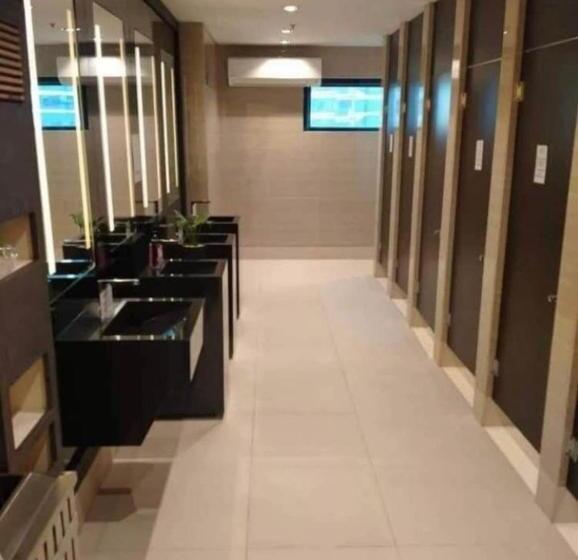 Luxurious Condotel At The Heart Of Makati