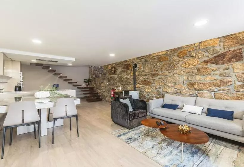 O Cervo Charm House